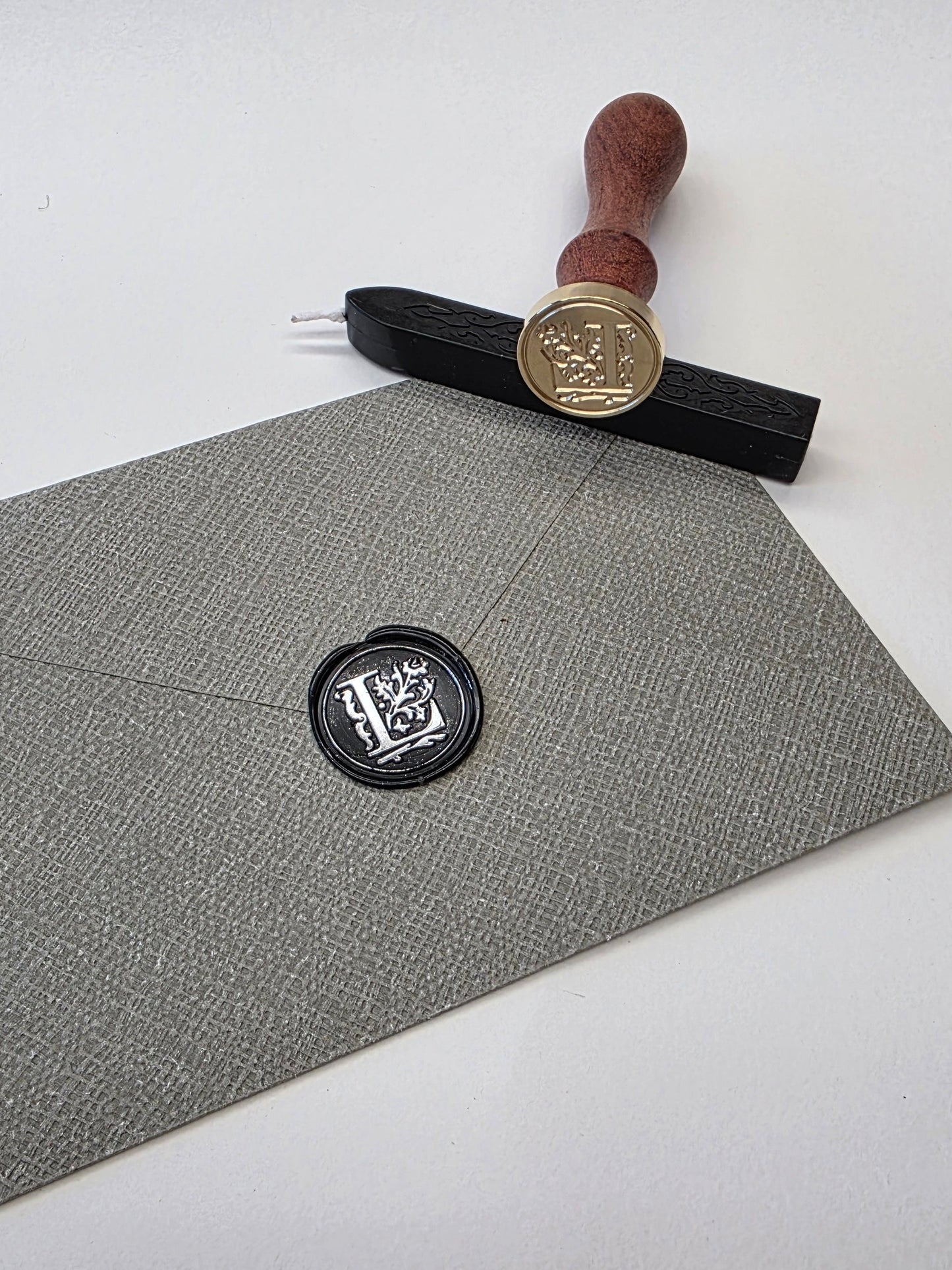 Letter L stamp head