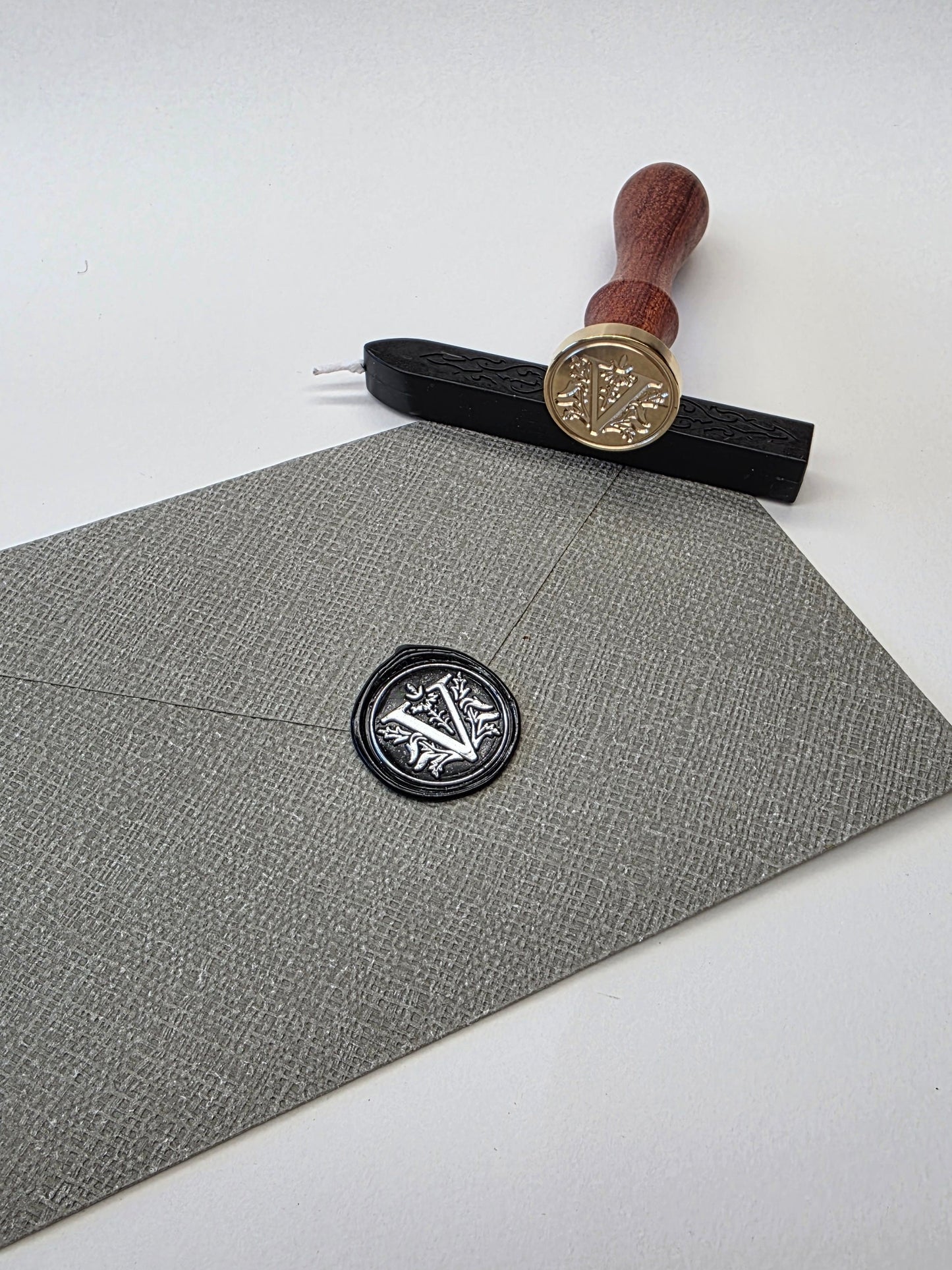 Letter V stamp head