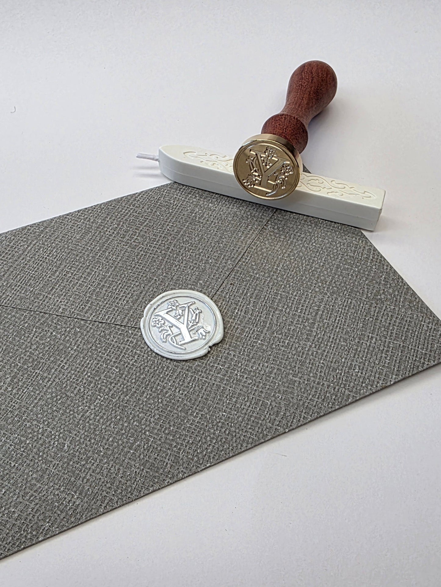 Letter Y stamp head