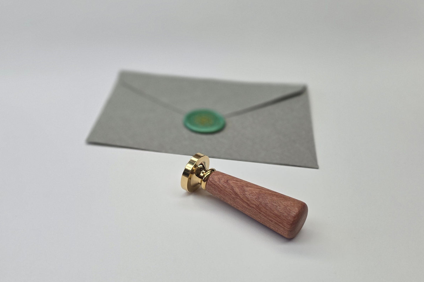 Oak tapered handle