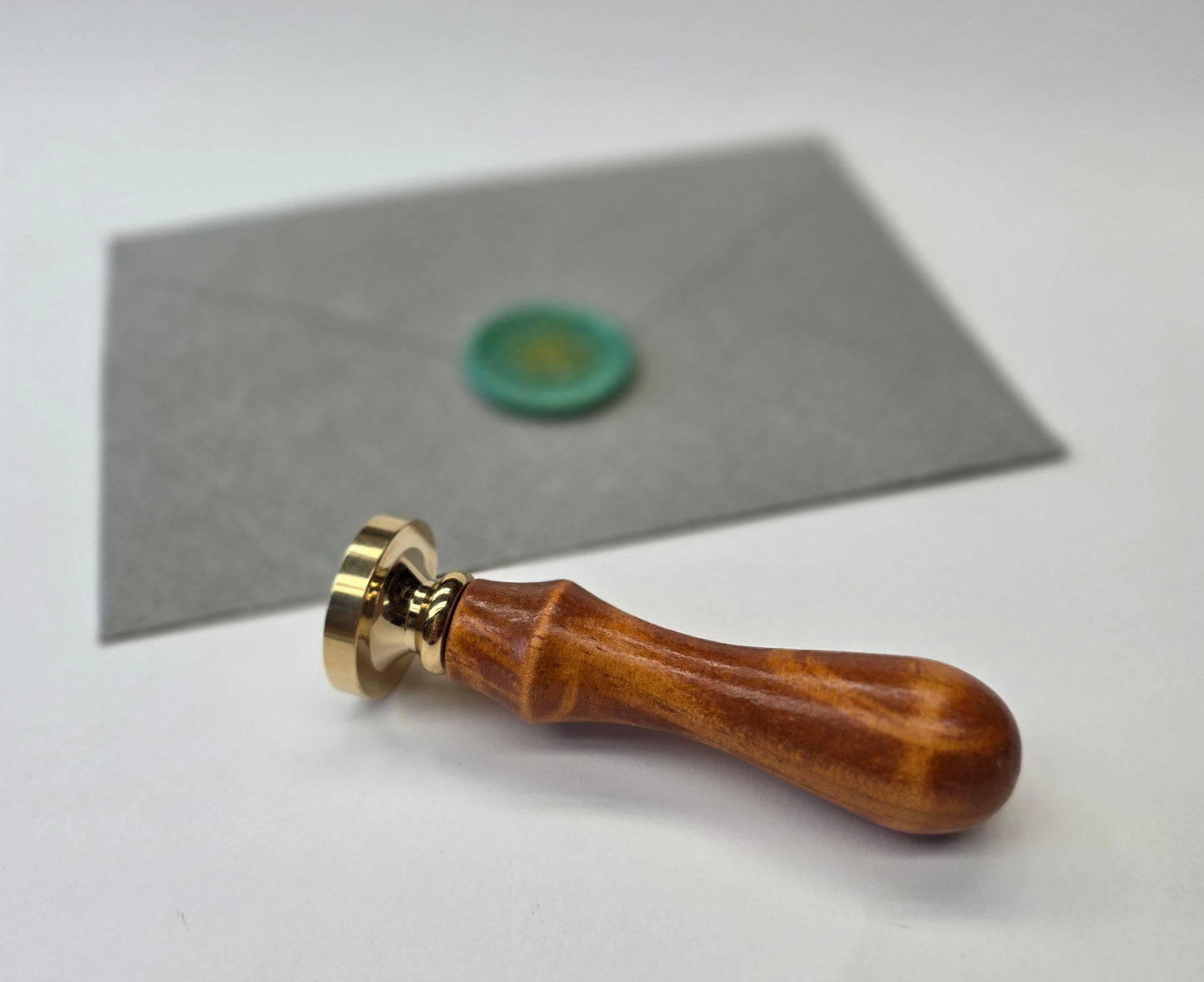 Amber stamp handle