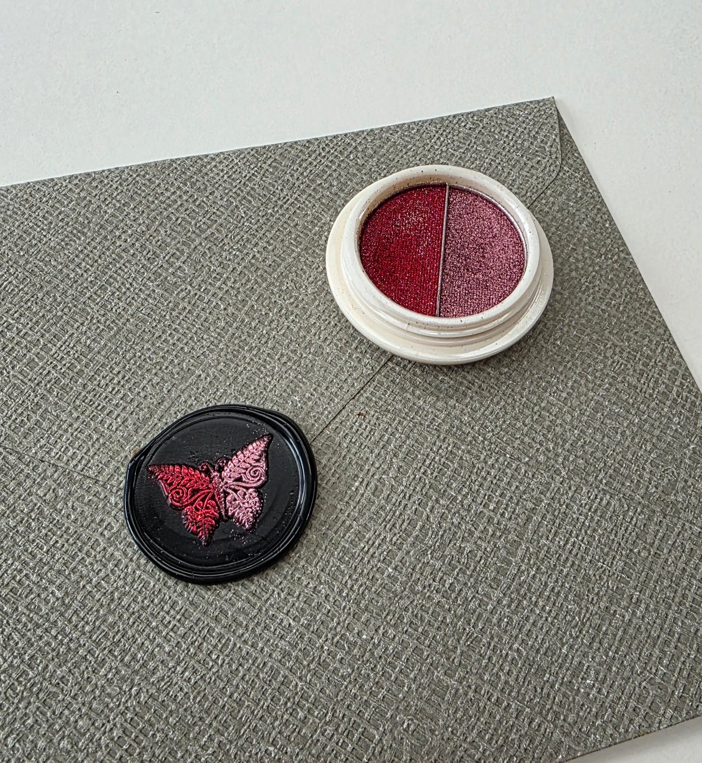 Red and pink wax polish